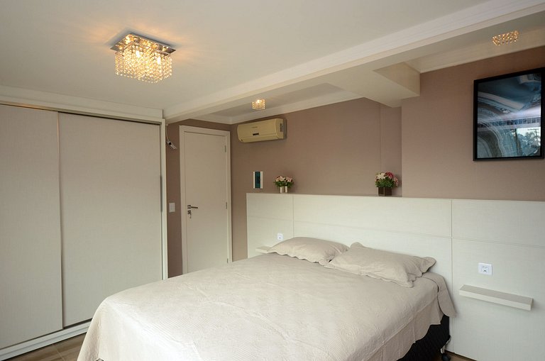 Cobertura Duplex com piscina em 4 ilhas