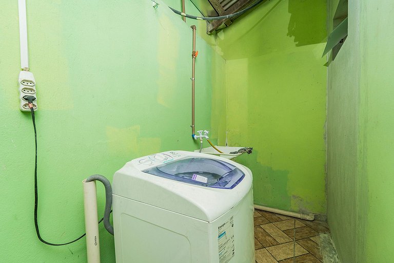 Casa localizada no Centro de Bombinhas