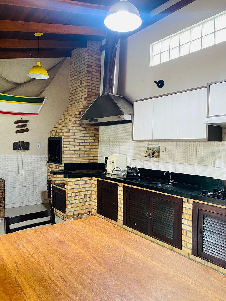 Casa no Centro de Bombinhas