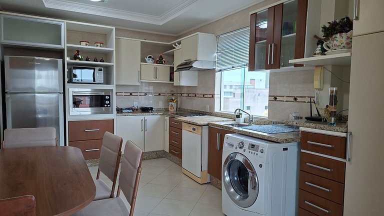 Apartamento 2 Quartos - Praia de Bombinhas - 202B