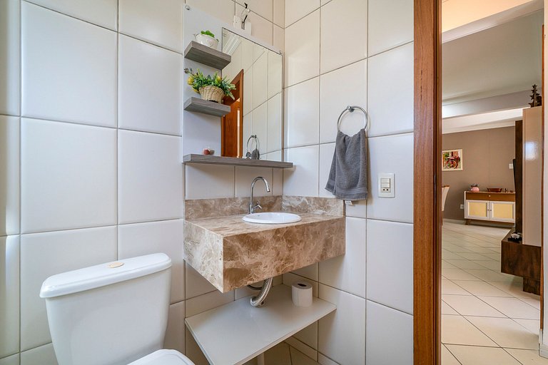 APT 214 Cond Solar das Bromélias