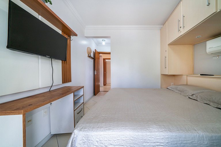 APT 214 Cond Solar das Bromélias