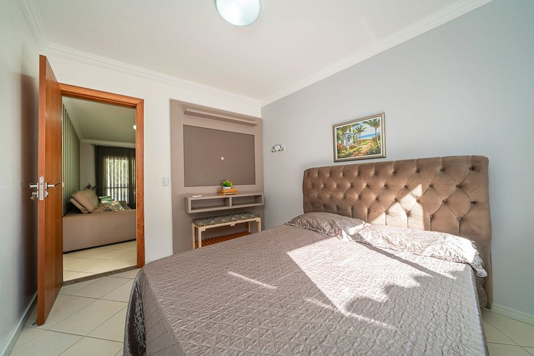 APT 214 Cond Solar das Bromélias