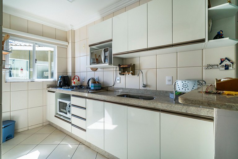 APT 214 Cond Solar das Bromélias