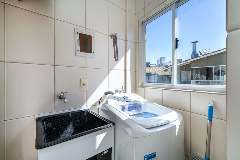 APT 214 Cond Solar das Bromélias