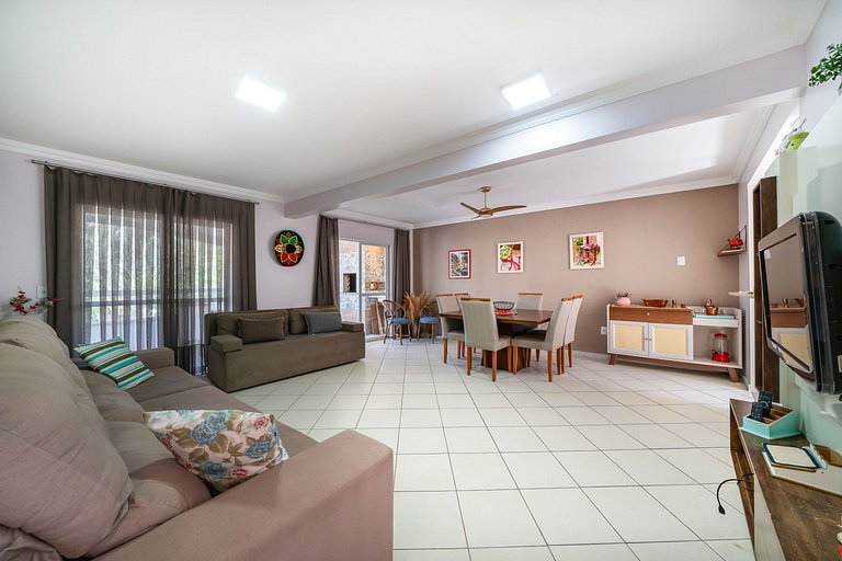 APT 214 Cond Solar das Bromélias