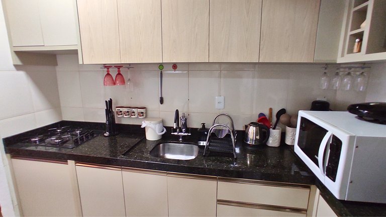 Apartamento Praia de Bombas-Residencial Dona Lúcia