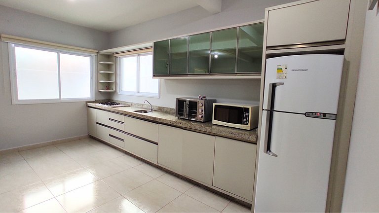 Casa a 50 metros da Praia de 4 Ilhas