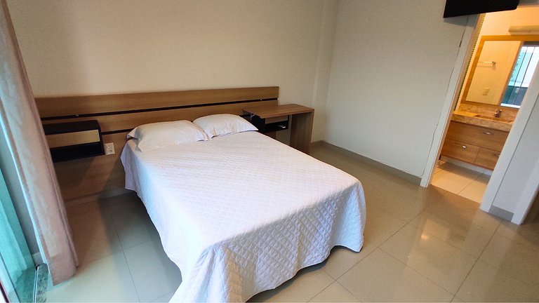 Cobertura com Piscina e Vista Mar a 4 Minutos da Praia de Bo