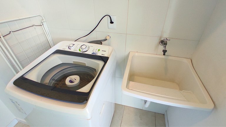 Piscina Privativa e Vista Mar: Sua Cobertura Perfeita a 4 Mi