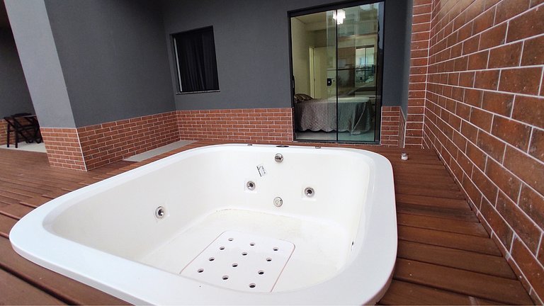 Apartamento com jacuzzi - Praia de Bombas