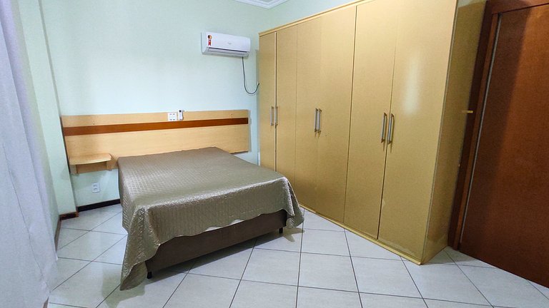 Apartamento 3 Quartos na Praia de Bombas: Apenas 3 Minutinho