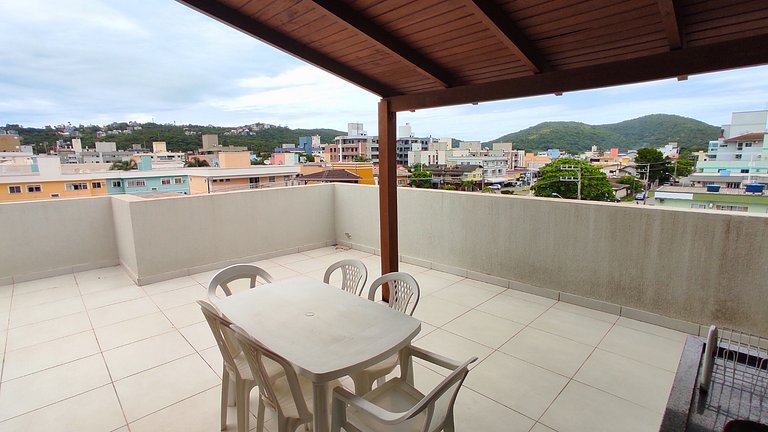 Apartamento 3 Quartos na Praia de Bombas: Apenas 3 Minutinho