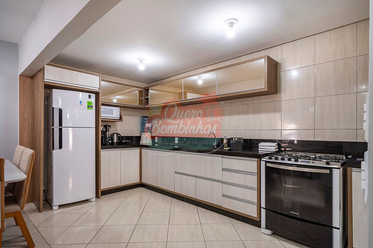 Apartamento a 2 minutos de caminhada da praia de Bombinhas