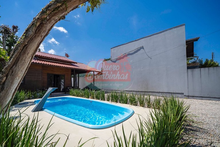 Casa de Madeira com Piscina - Mariscal