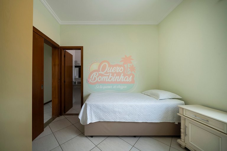 Apartamento 3 Quartos na Praia de Bombas: Apenas 3 Minutinho