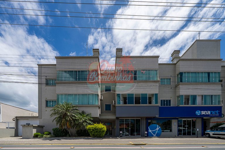 Apartamento 3 Quartos na Praia de Bombas: Apenas 3 Minutinho