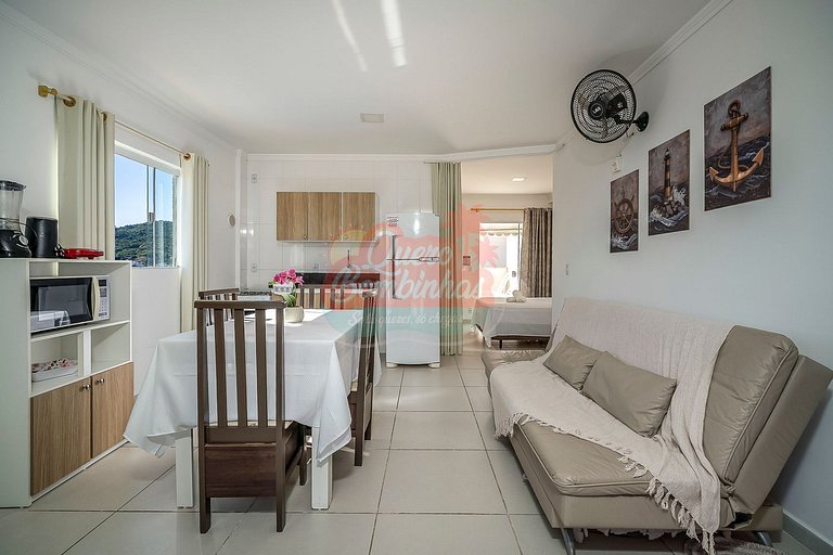 Apartamento 1 suíte na Praia de Bombinhas com vista mar