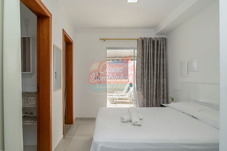 Apartamento 1 suíte na Praia de Bombinhas com vista mar