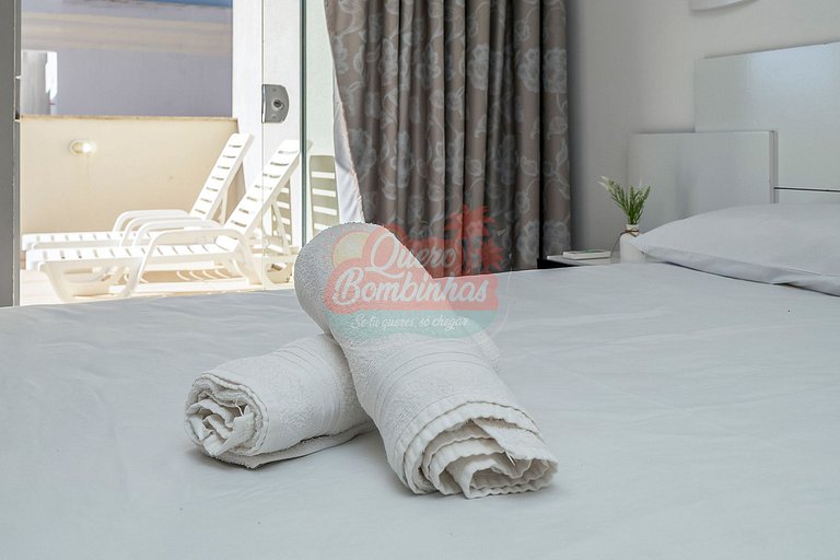 Apartamento 1 suíte na Praia de Bombinhas com vista mar