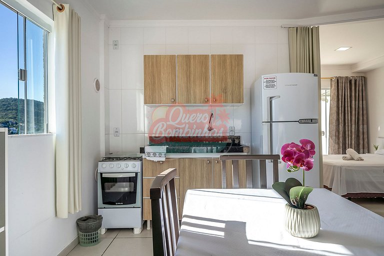 Apartamento 1 suíte na Praia de Bombinhas com vista mar