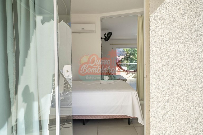 Apartamento 1 suíte na Praia de Bombinhas com vista mar